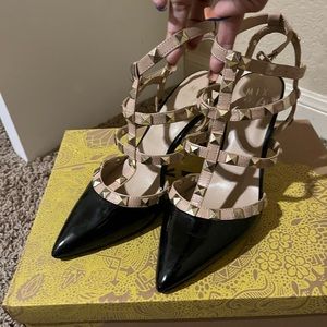 Women Mix 6 Heels with Studs